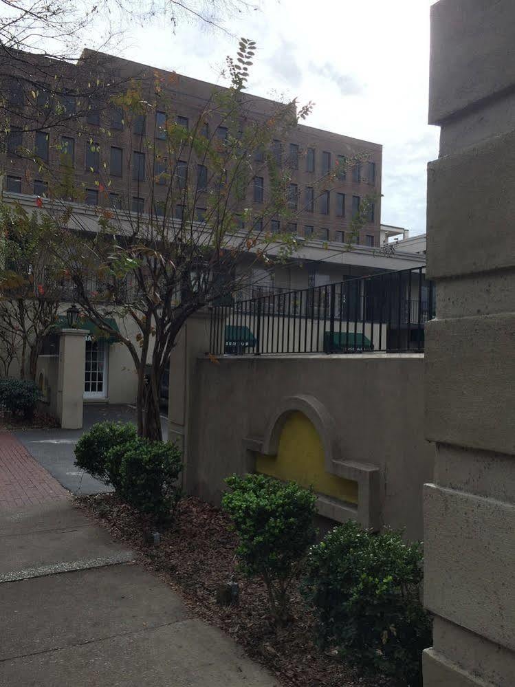 Days By Wyndham Historic District Hotel 2*