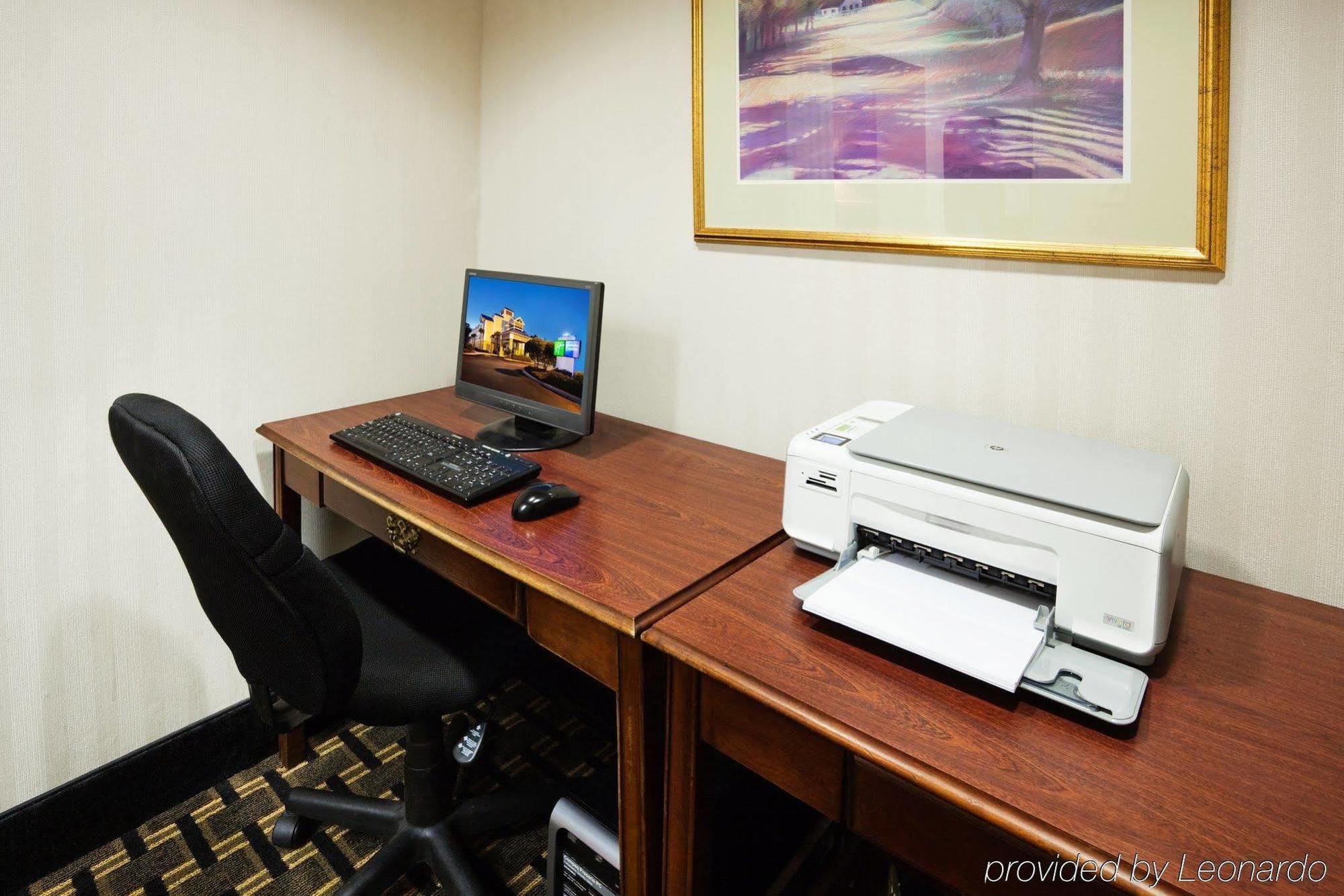 Express Us Highway 17 & I-526 By Ihg 2* Charleston