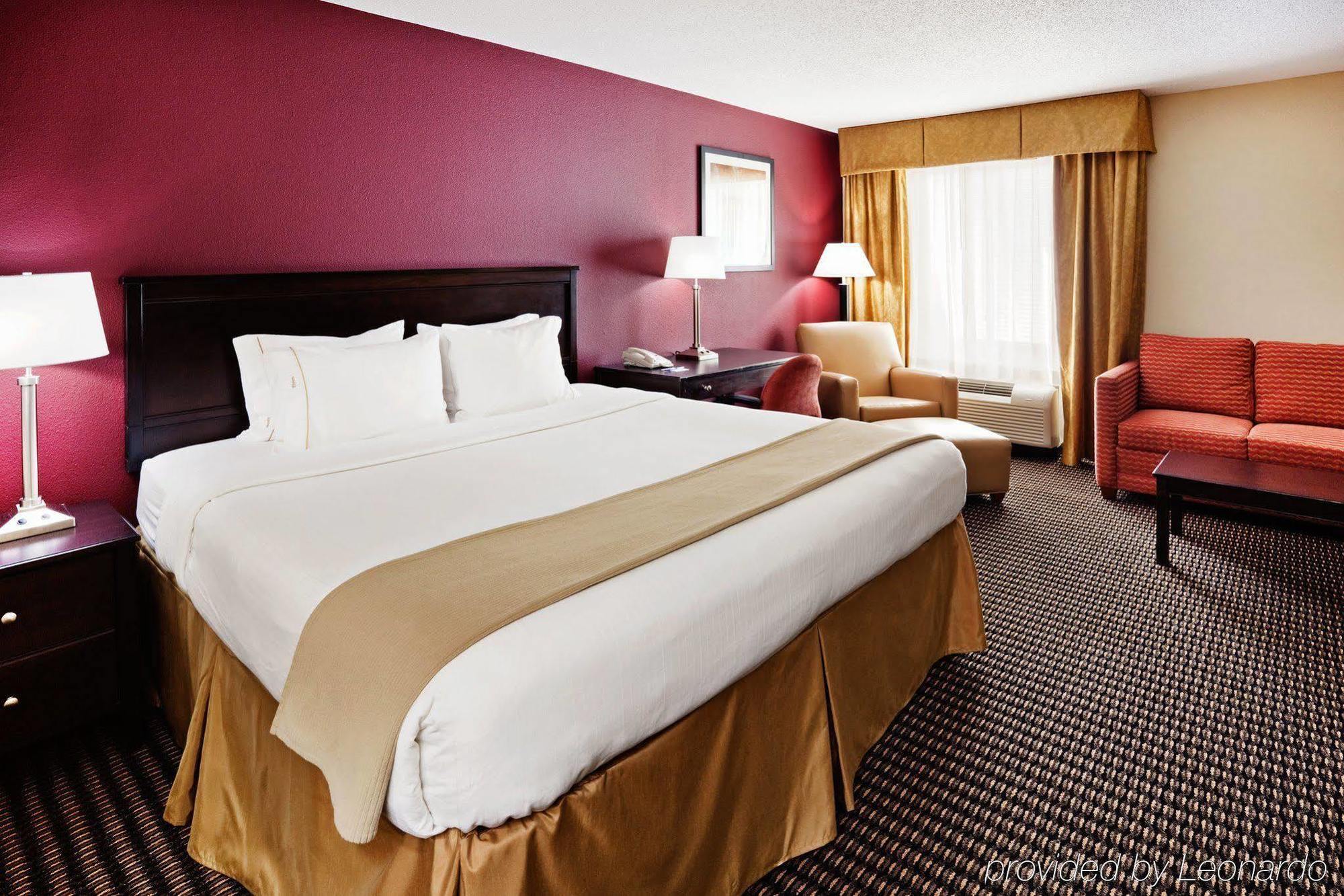 Express Us Highway 17 & I-526 By Ihg 2*