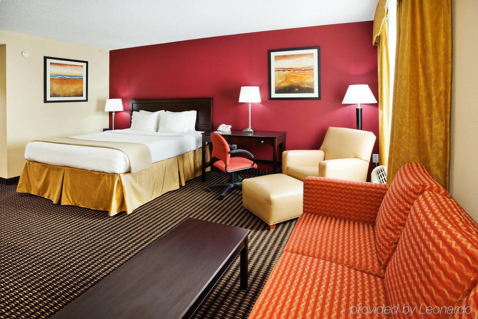 Express Us Highway 17 & I-526 By Ihg Charleston