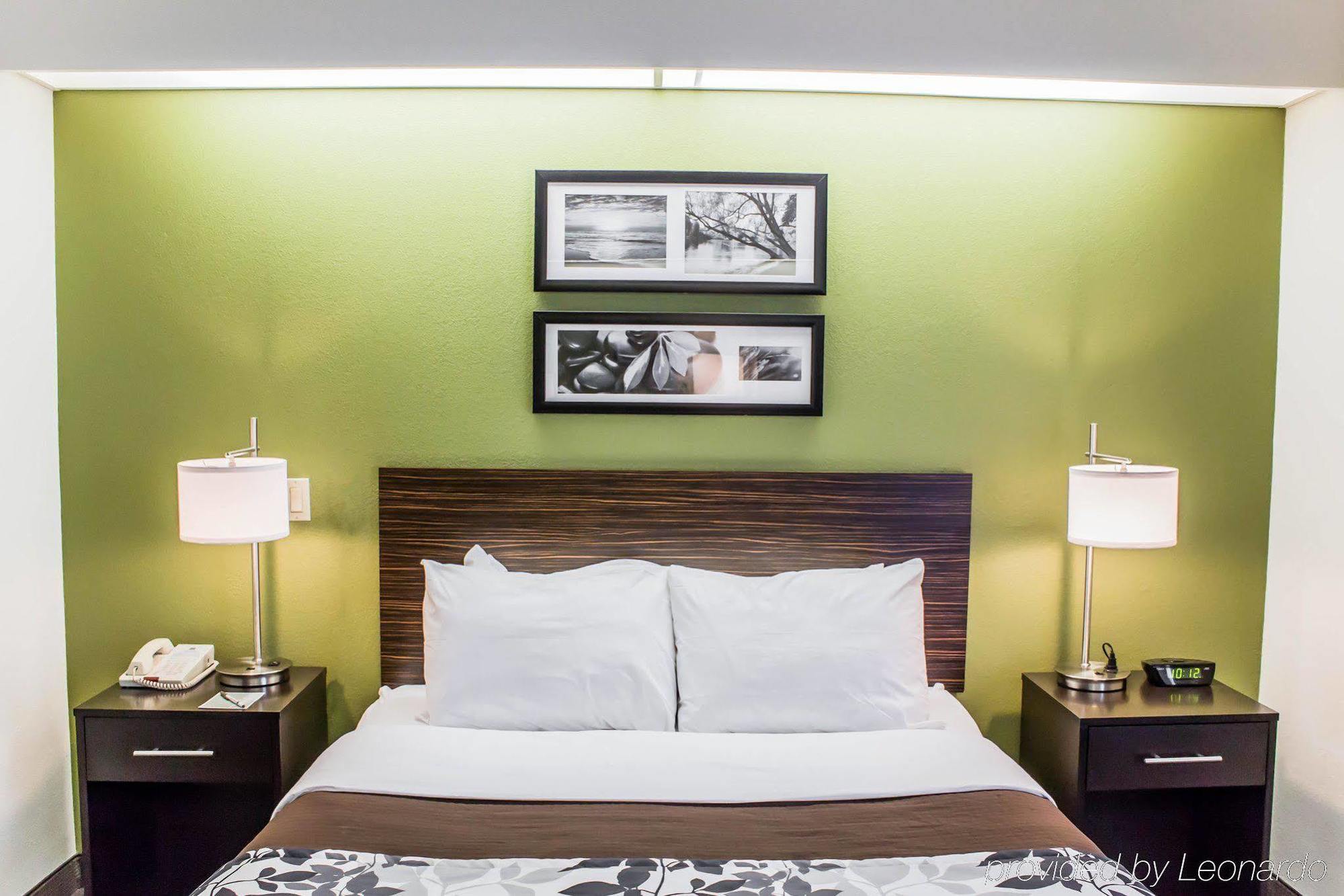 Sleep - West Ashley Inn