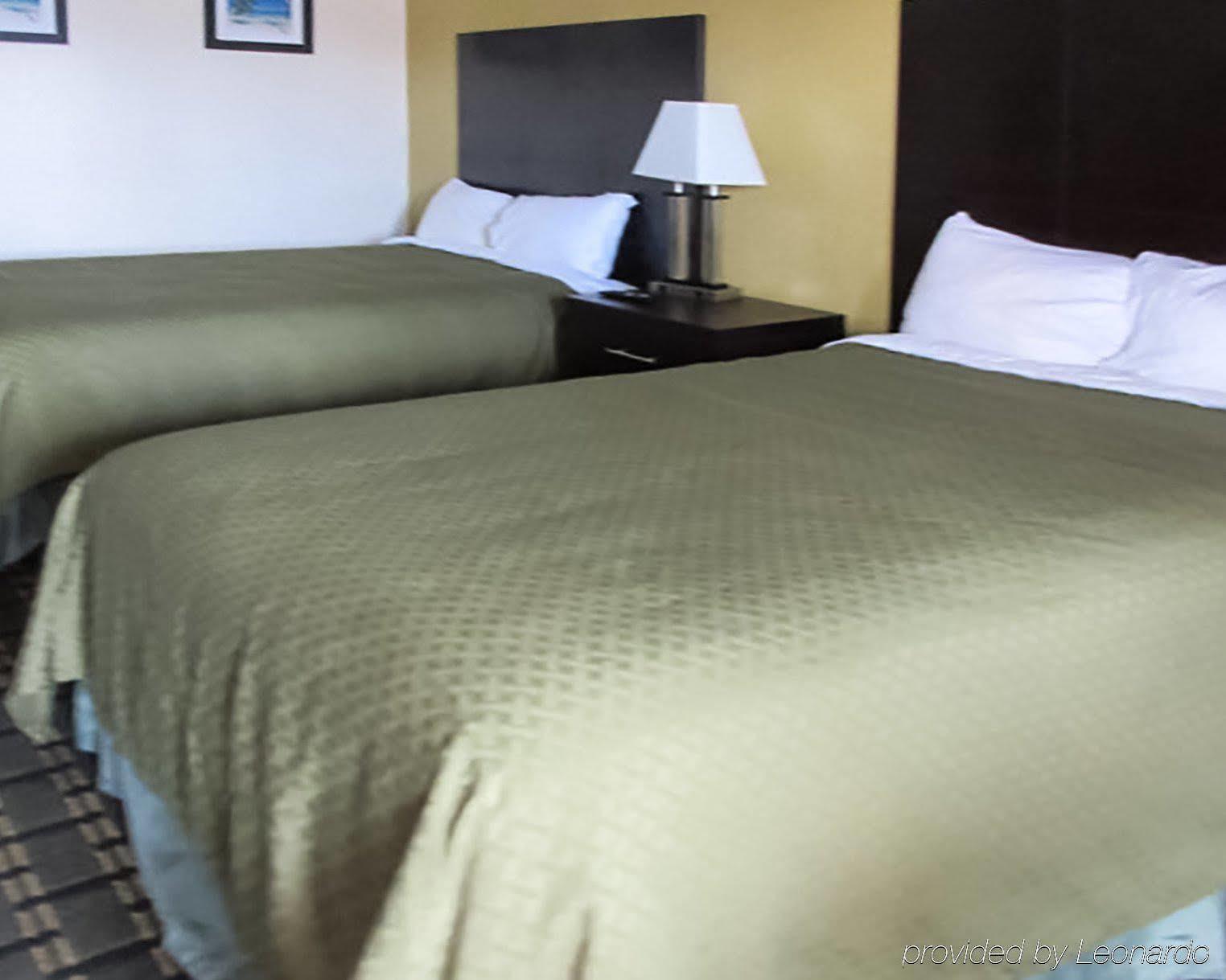 Quality - West Ashley Inn