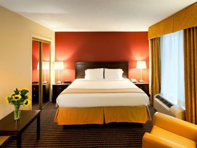 Express Us Highway 17 & I-526 By Ihg Hotel Charleston