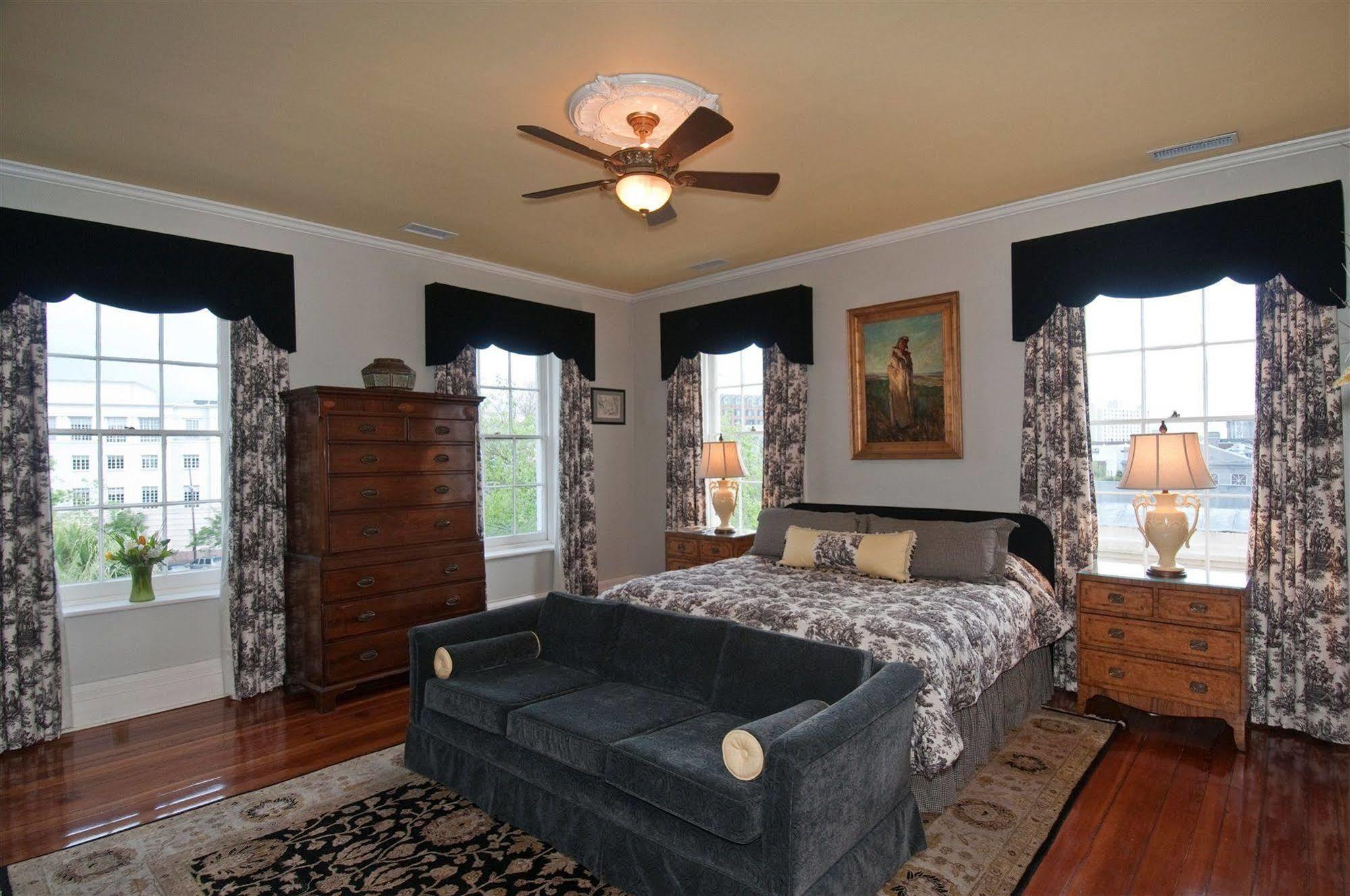Bed & Breakfast The Jasmine House