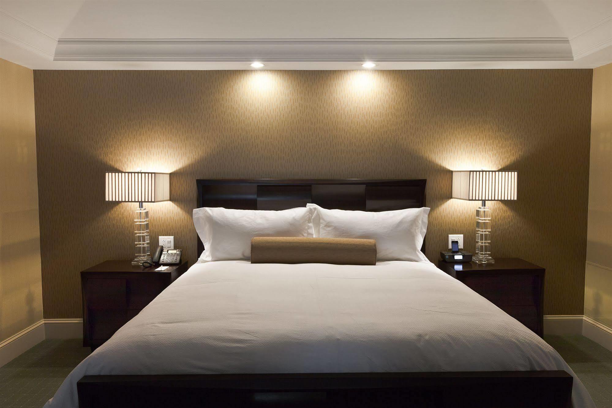 Hotel Town & Country And 3*
