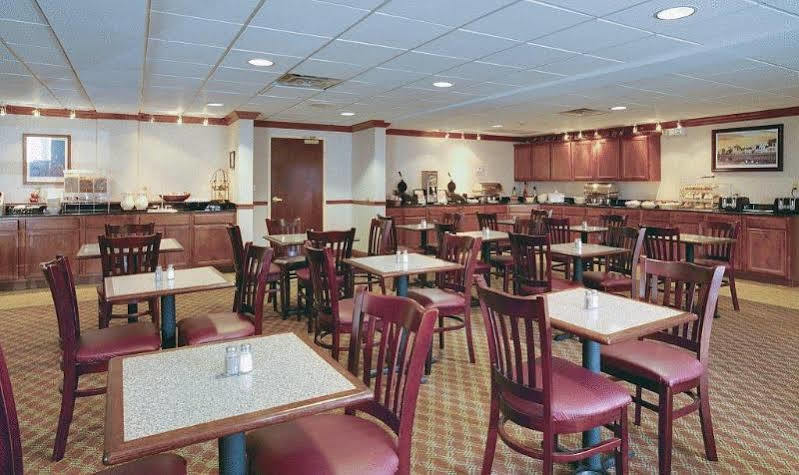 Hotel Clarion Pointe - West Ashley