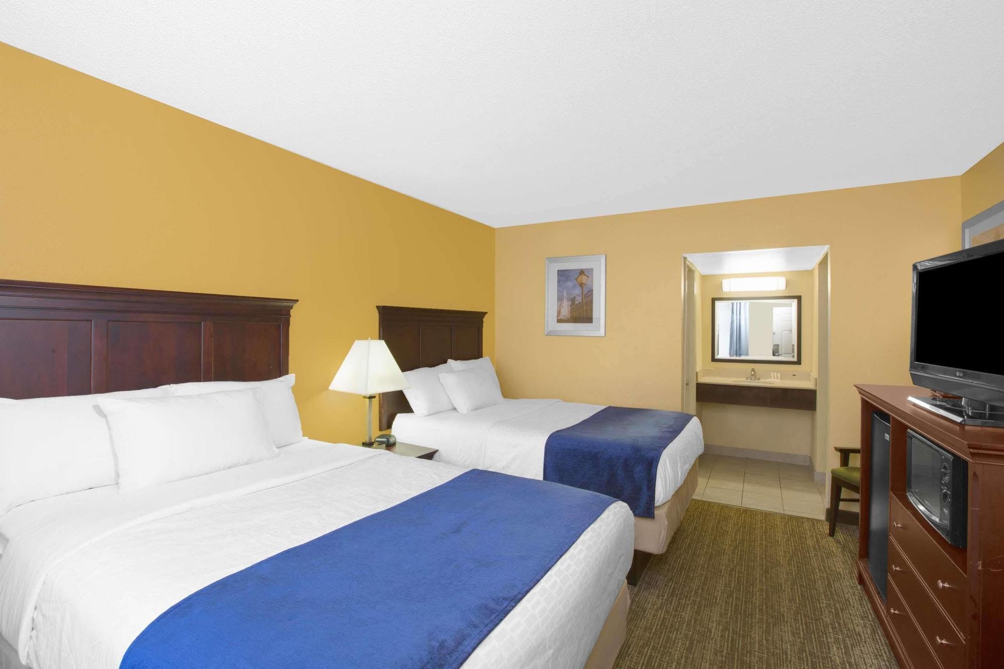 Hotel Days By Wyndham Historic District 2*