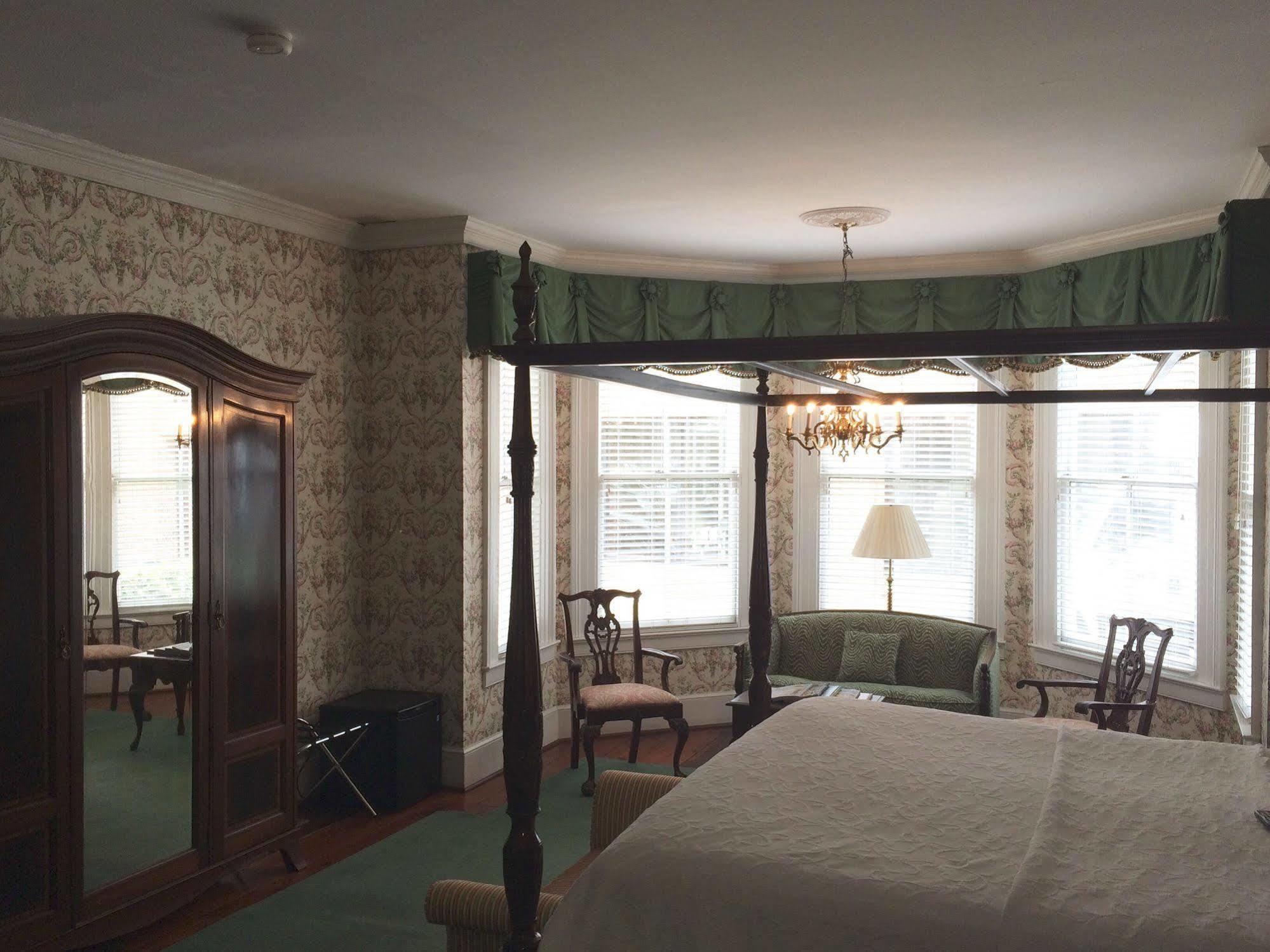 Barksdale House 3* Charleston