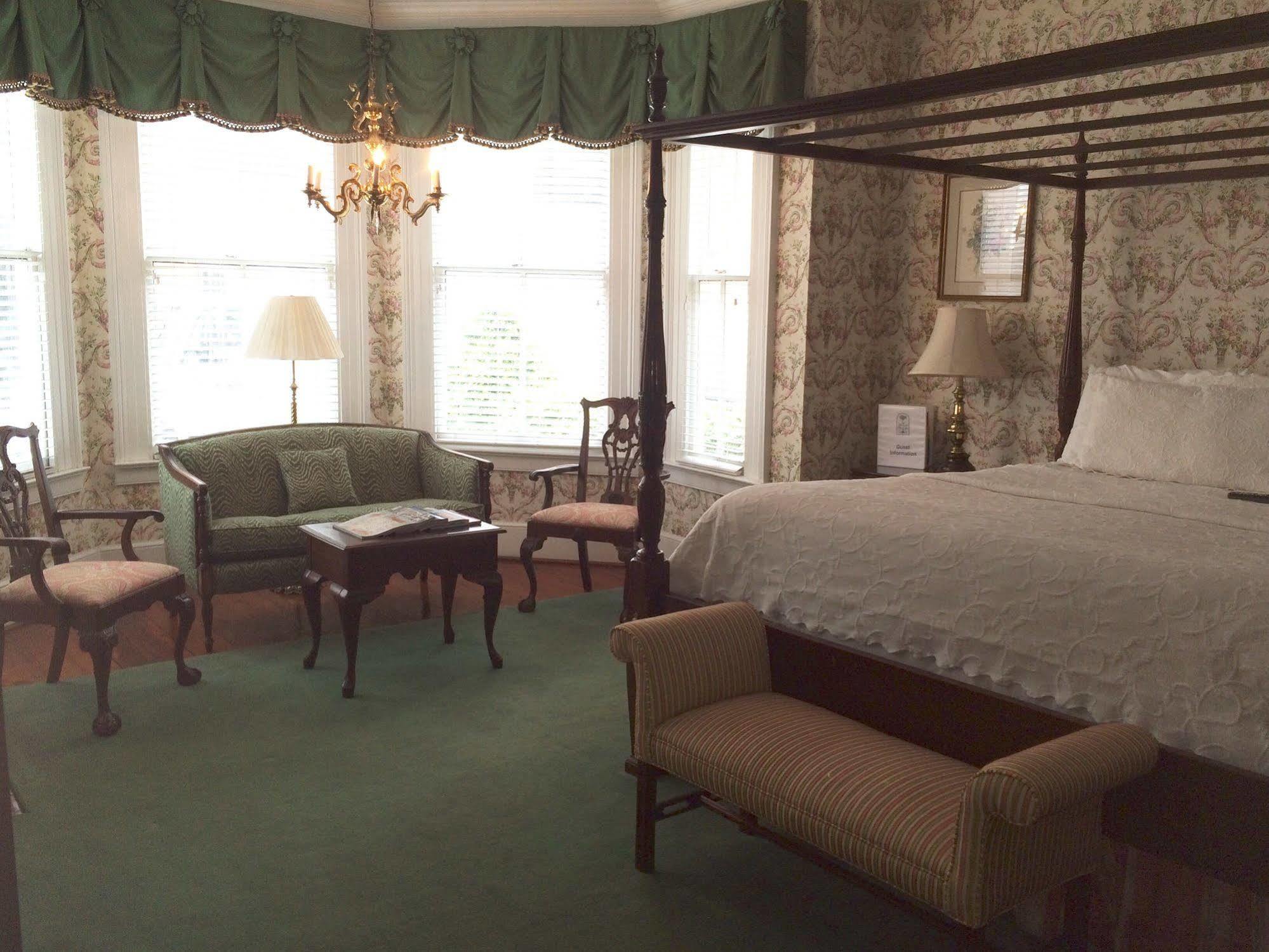 Barksdale House 3* Charleston