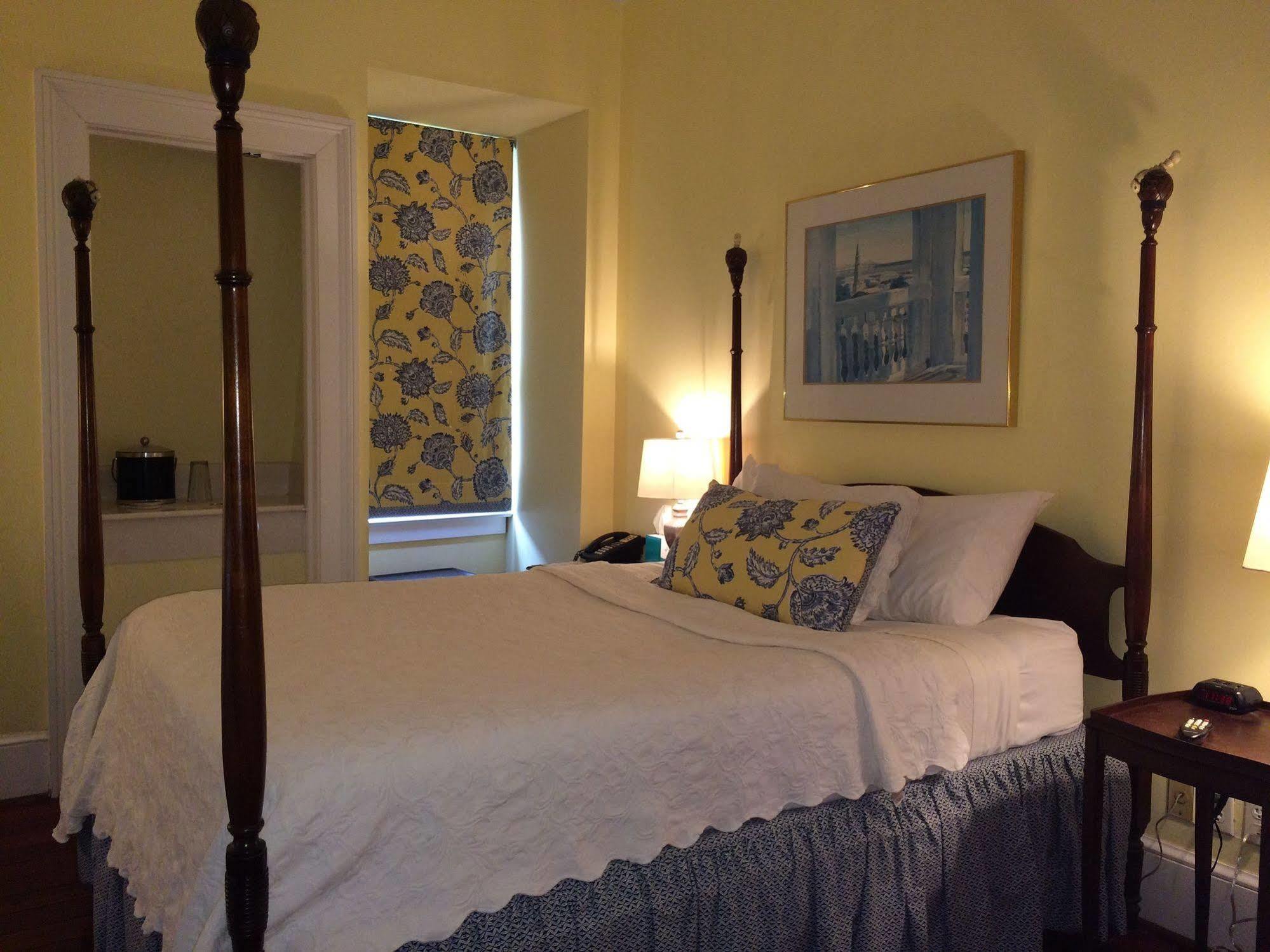 Bed & Breakfast Barksdale House Charleston
