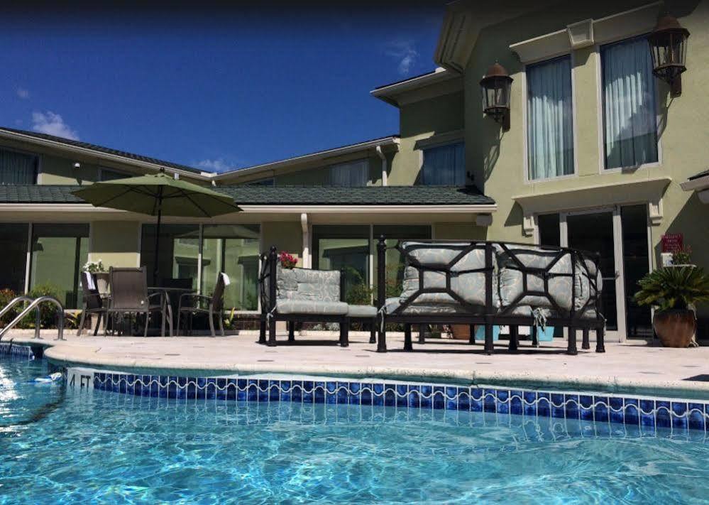 Hotel Town & Country And 3*