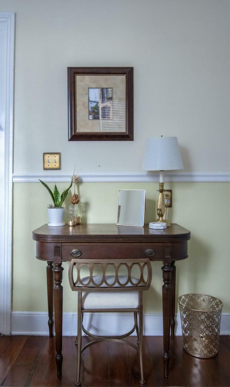 Daybed With Trundle In The Beautiful Ashley Inn 4 Blocks From King St 3* Charleston