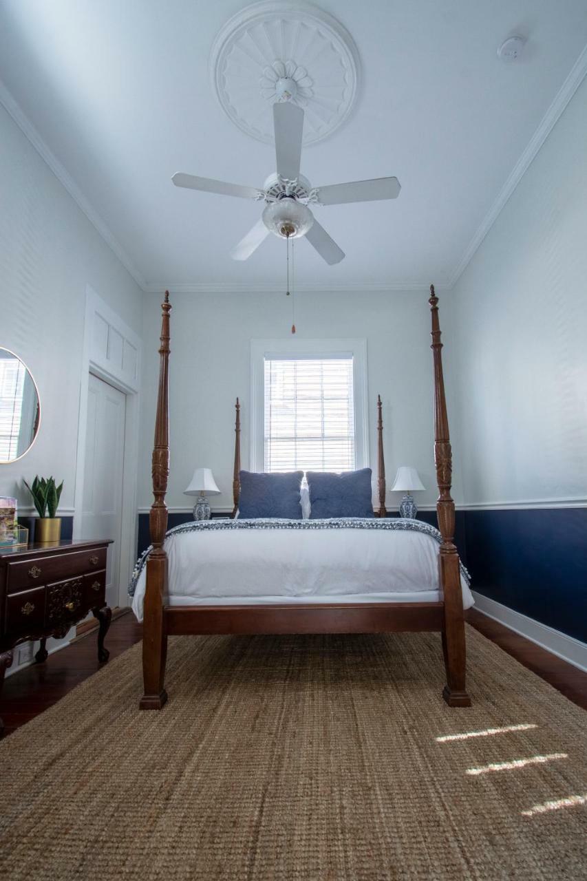 Inn Daybed With Trundle In The Beautiful Ashley Inn 4 Blocks From King St Charleston