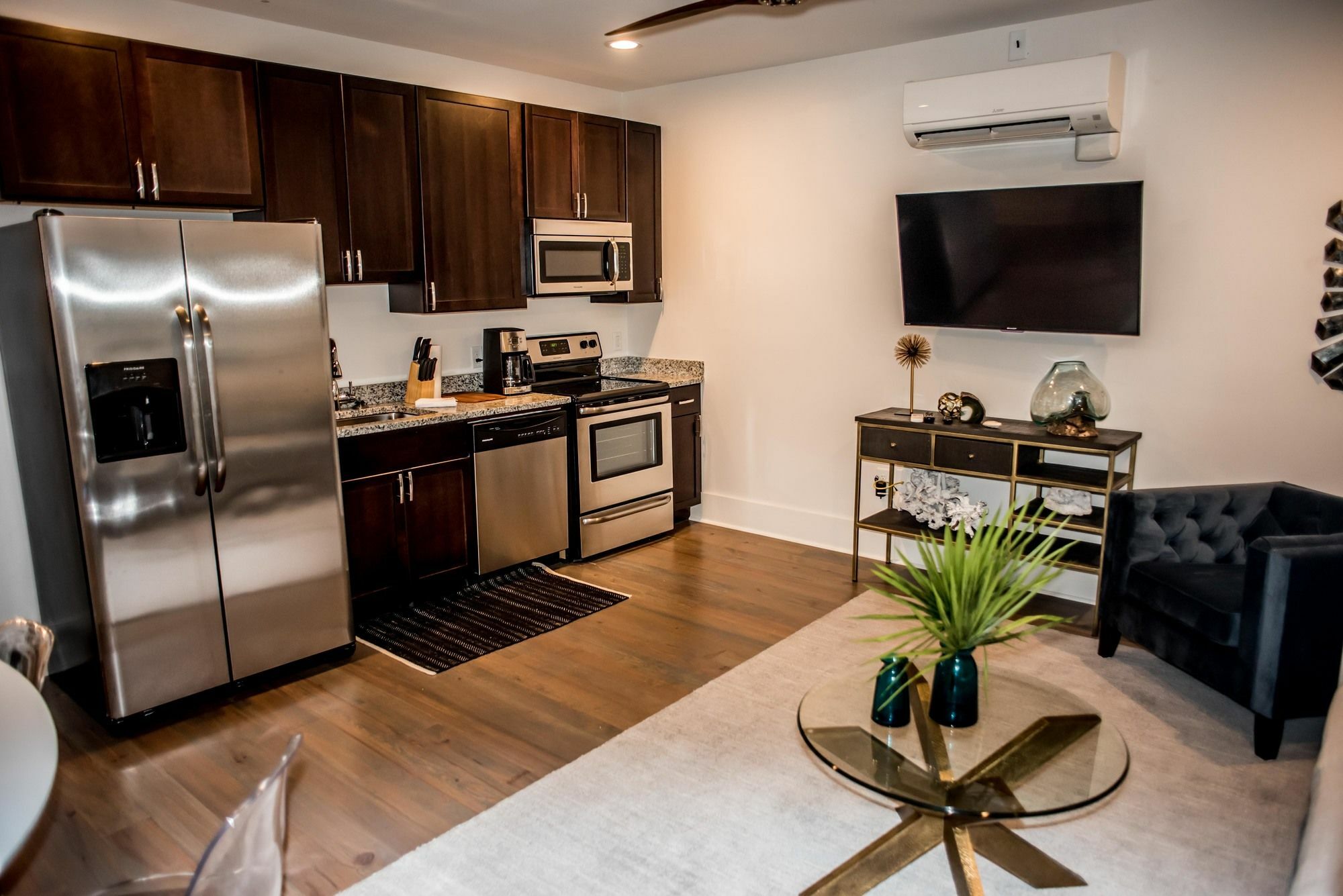 493 King Two Bedroom Suites