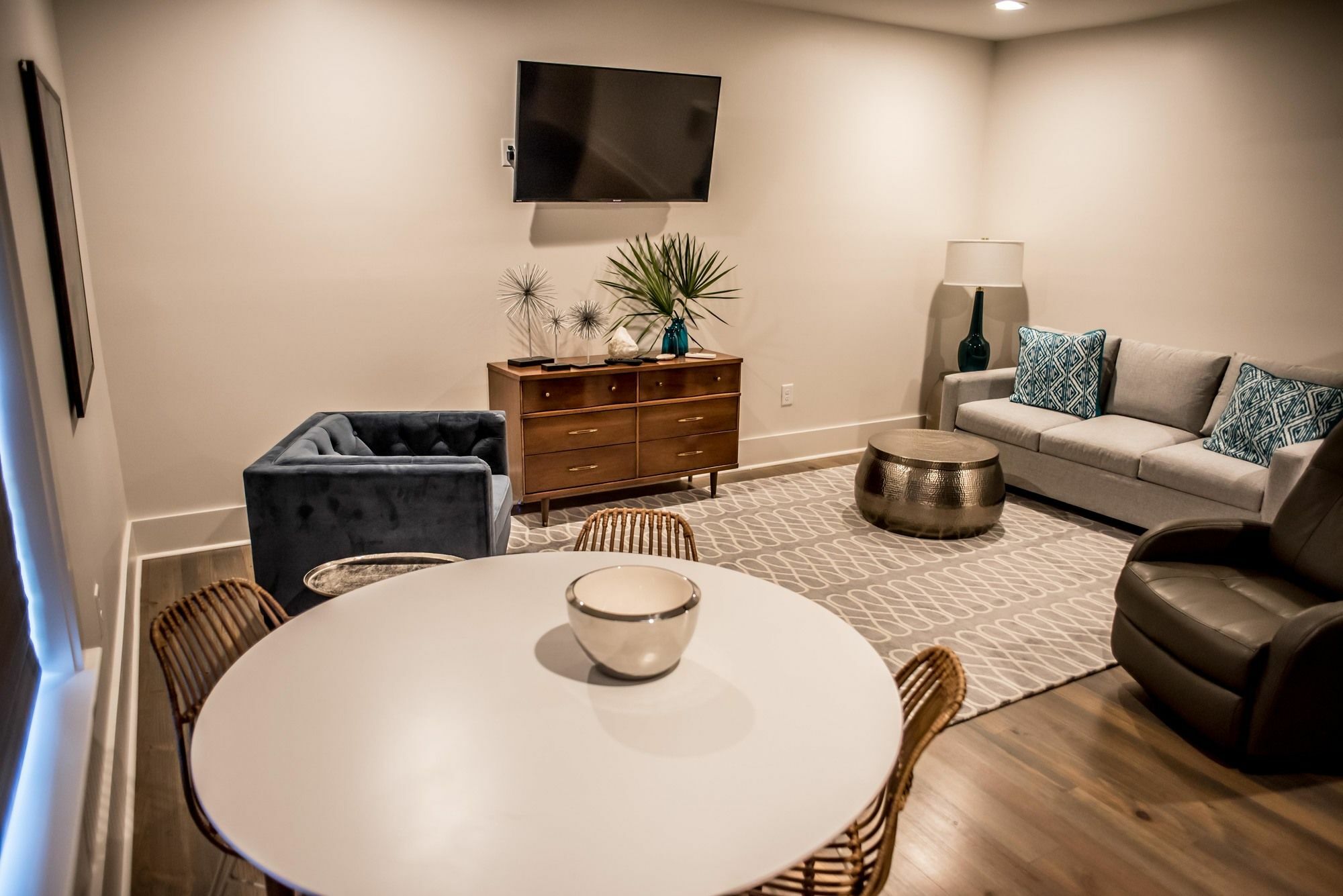 493 King Two Bedroom Suites 3*