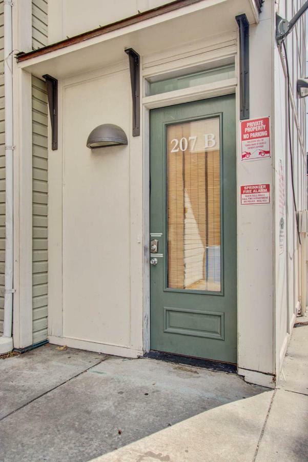 Contemporary In Perfect Location - 207 B St Philip Street *