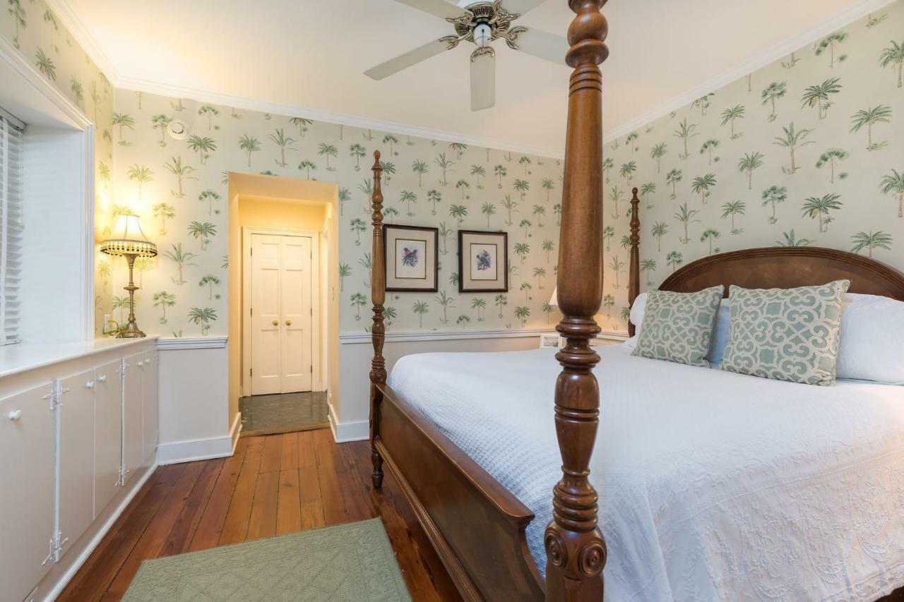 Bed & Breakfast Governor's House