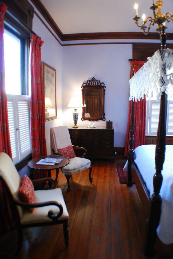 Governor's House Charleston