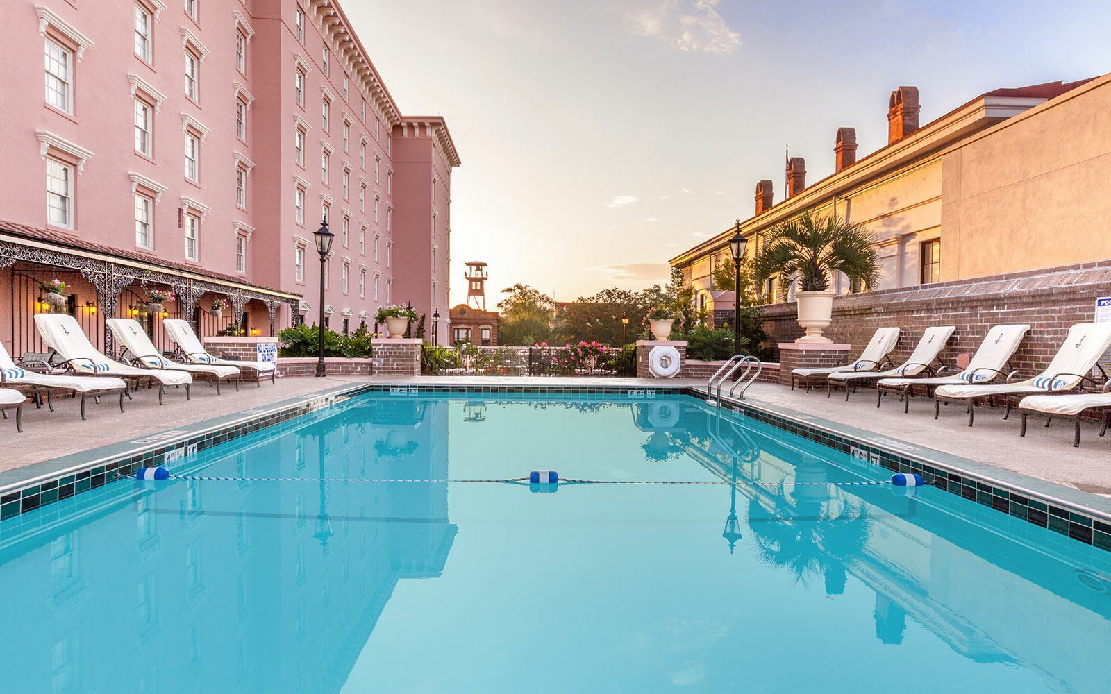 Mills House Charleston, Curio Collection By Hilton