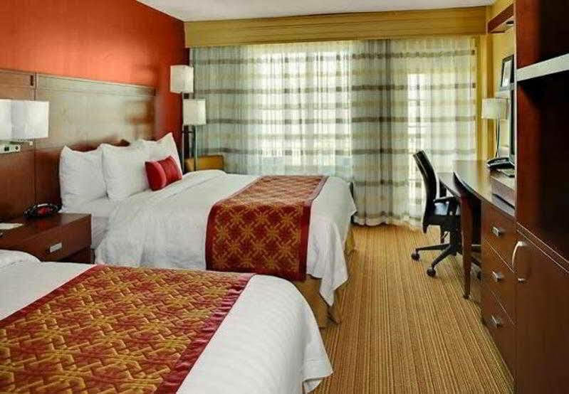 Courtyard By Marriott Historic District Hotel