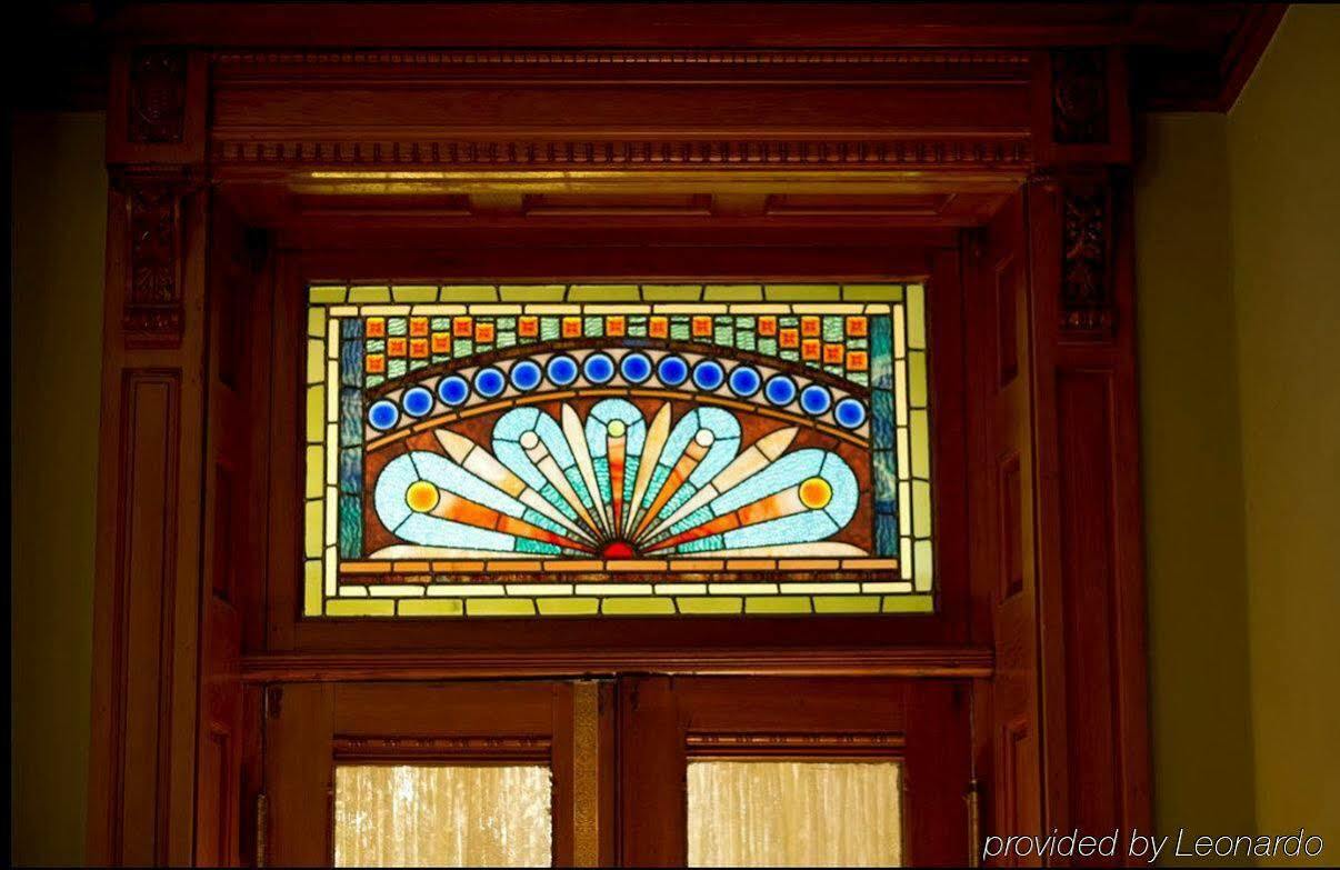 Wentworth Mansion 5*