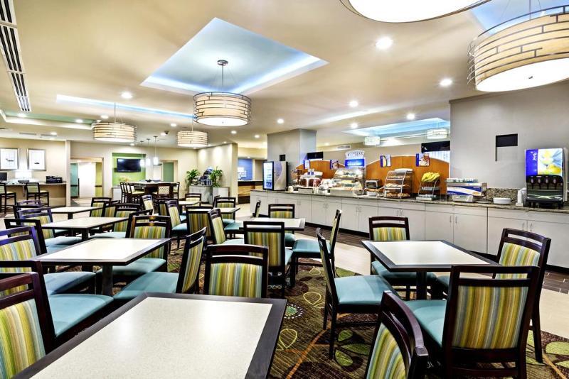 Hotel Express & Dwtn -westedge By Ihg