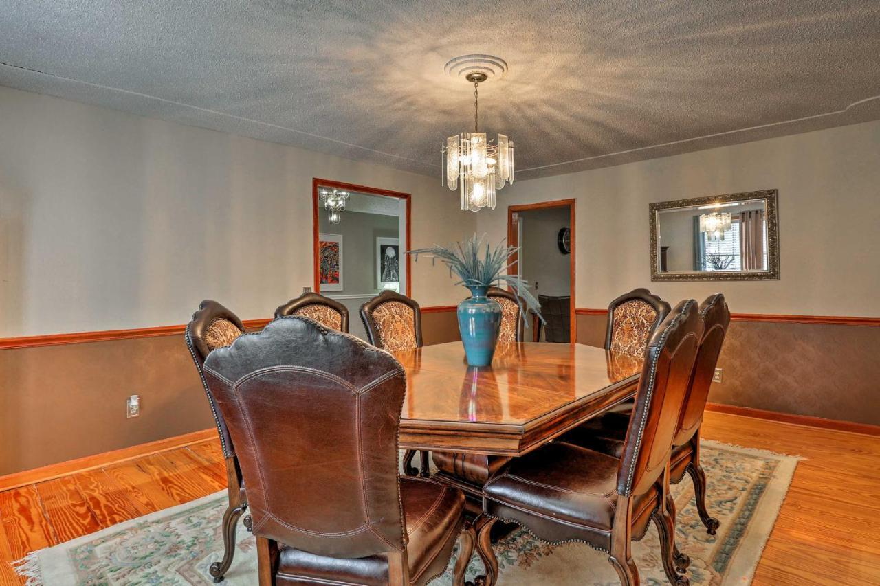 Holiday home Mt Pleasant House With Screened Patio And Pool Table! *