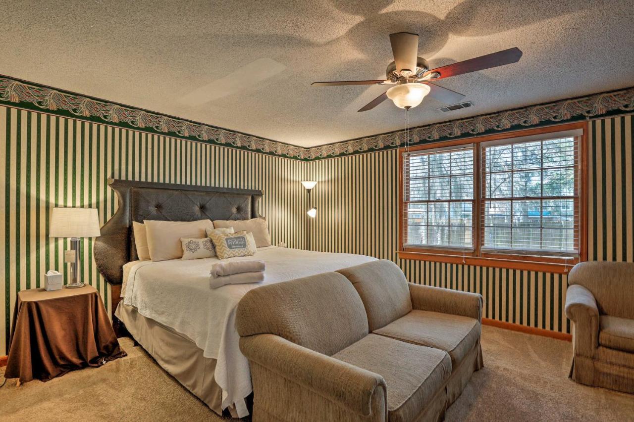 Holiday home Mt Pleasant House With Screened Patio And Pool Table! Charleston