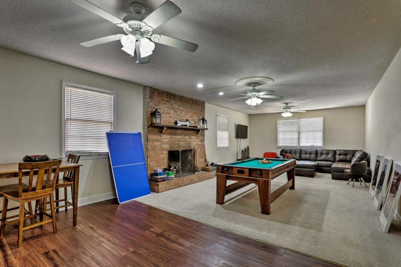 Mt Pleasant House With Screened Patio And Pool Table! Holiday home