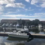 La Quinta Inn & Suites by Wyndham Charleston Riverview