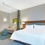 Home2 Suites By Hilton Charleston Daniel Island, Sc