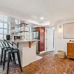 Unique & Charming 1 Bedroom One Block To King St