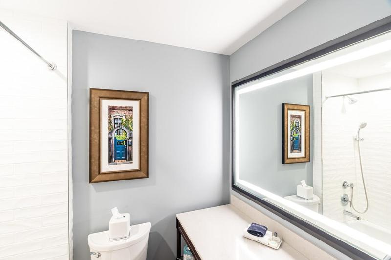 Andrew Pinckney Hotel 4*