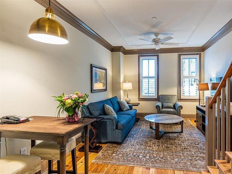 Andrew Pinckney Hotel Charleston