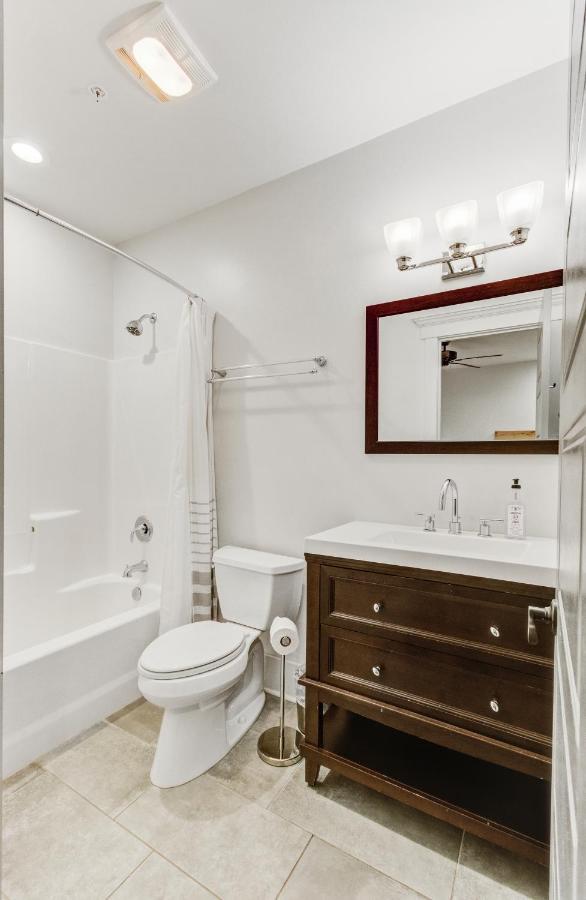493 King Two Bedroom Suites Hotel