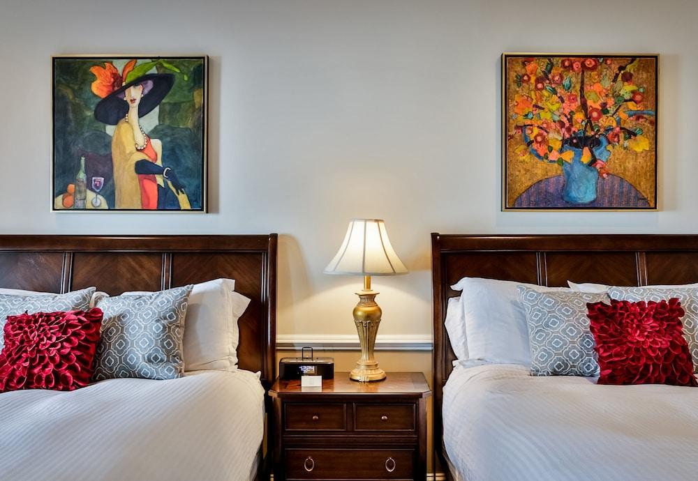 The Vendue, Downtown Art Hotel