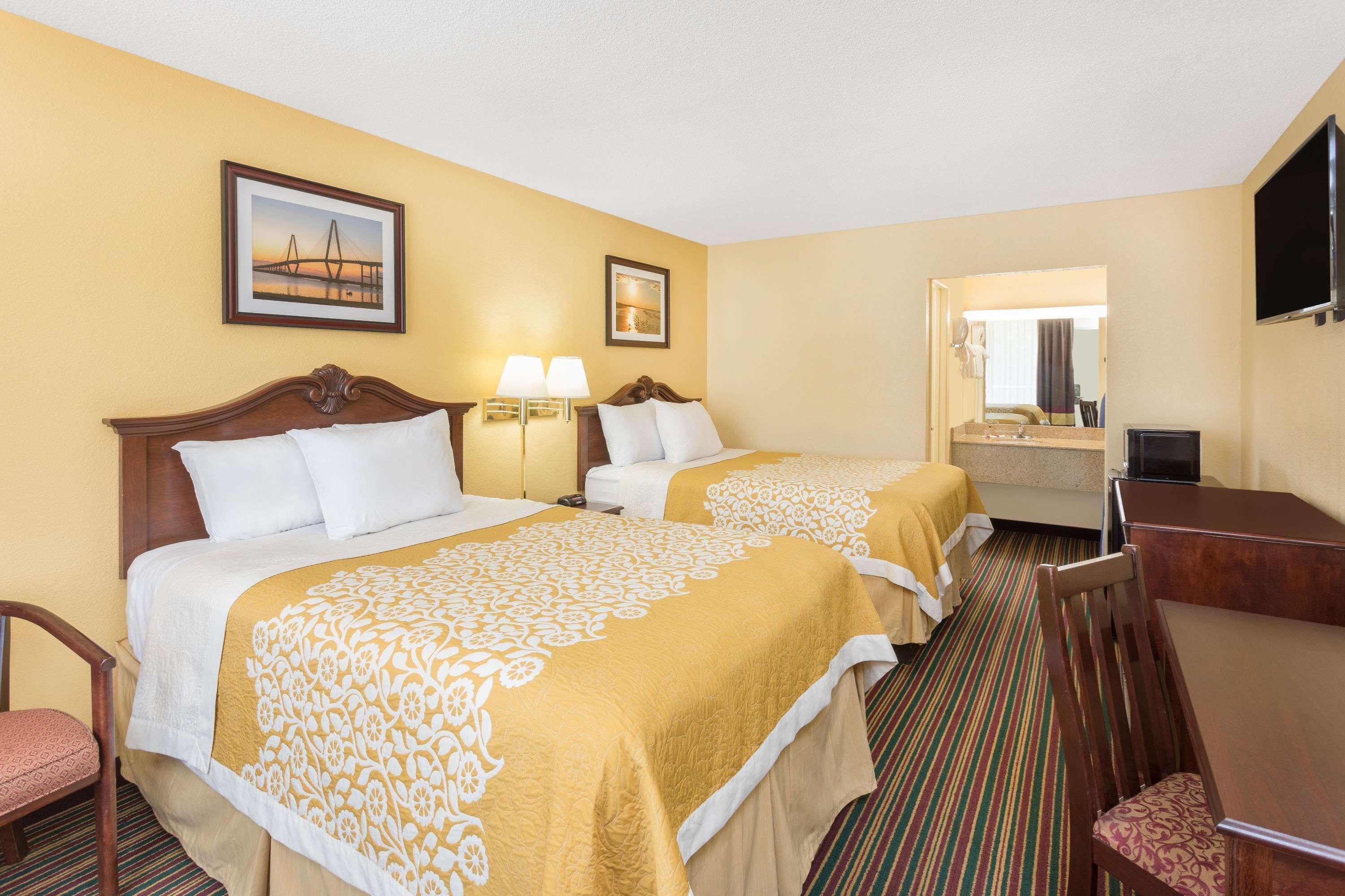 Days By Wyndham Mt Pleasant-charleston-patriots Point