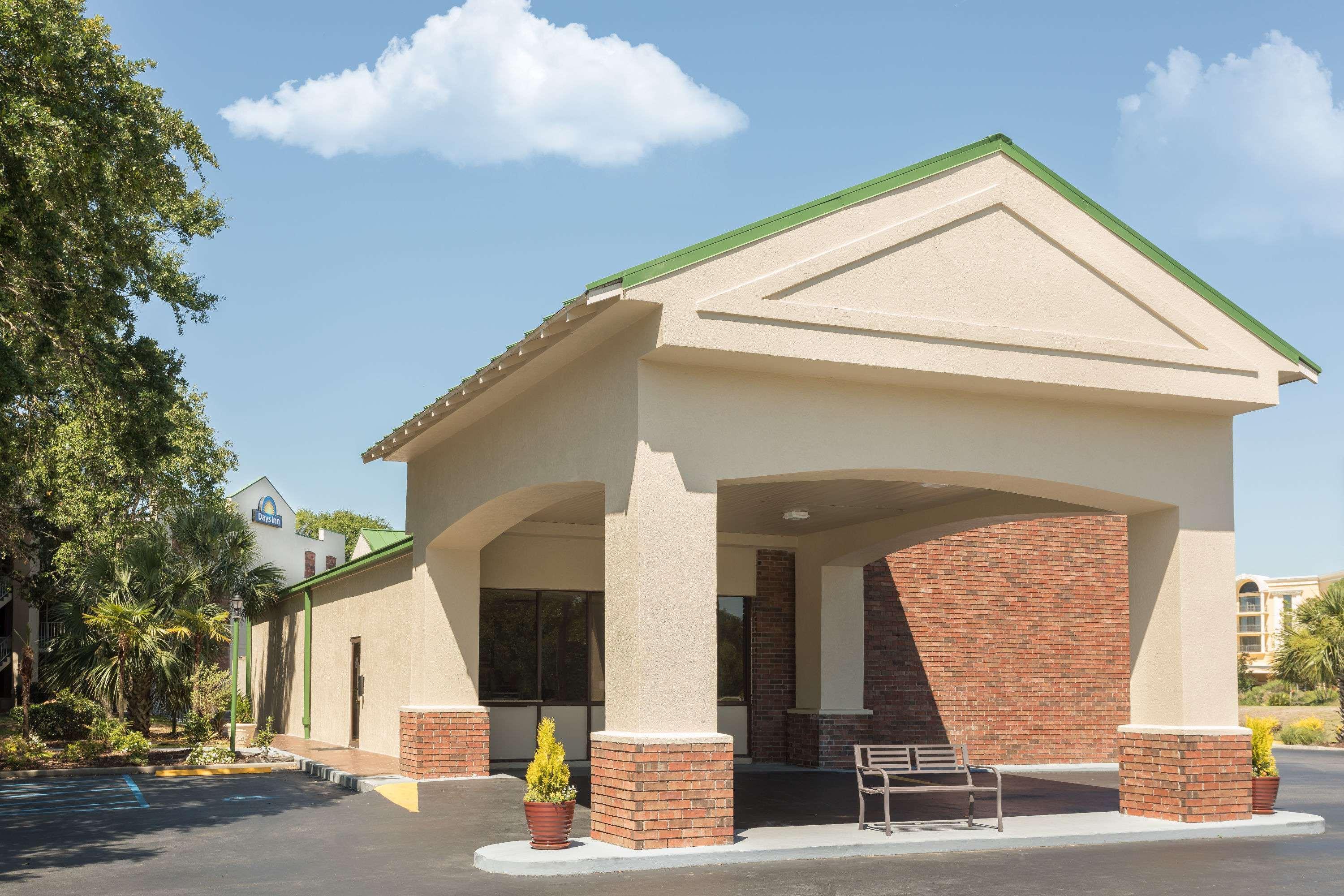 Hotel Days By Wyndham Mt Pleasant-charleston-patriots Point