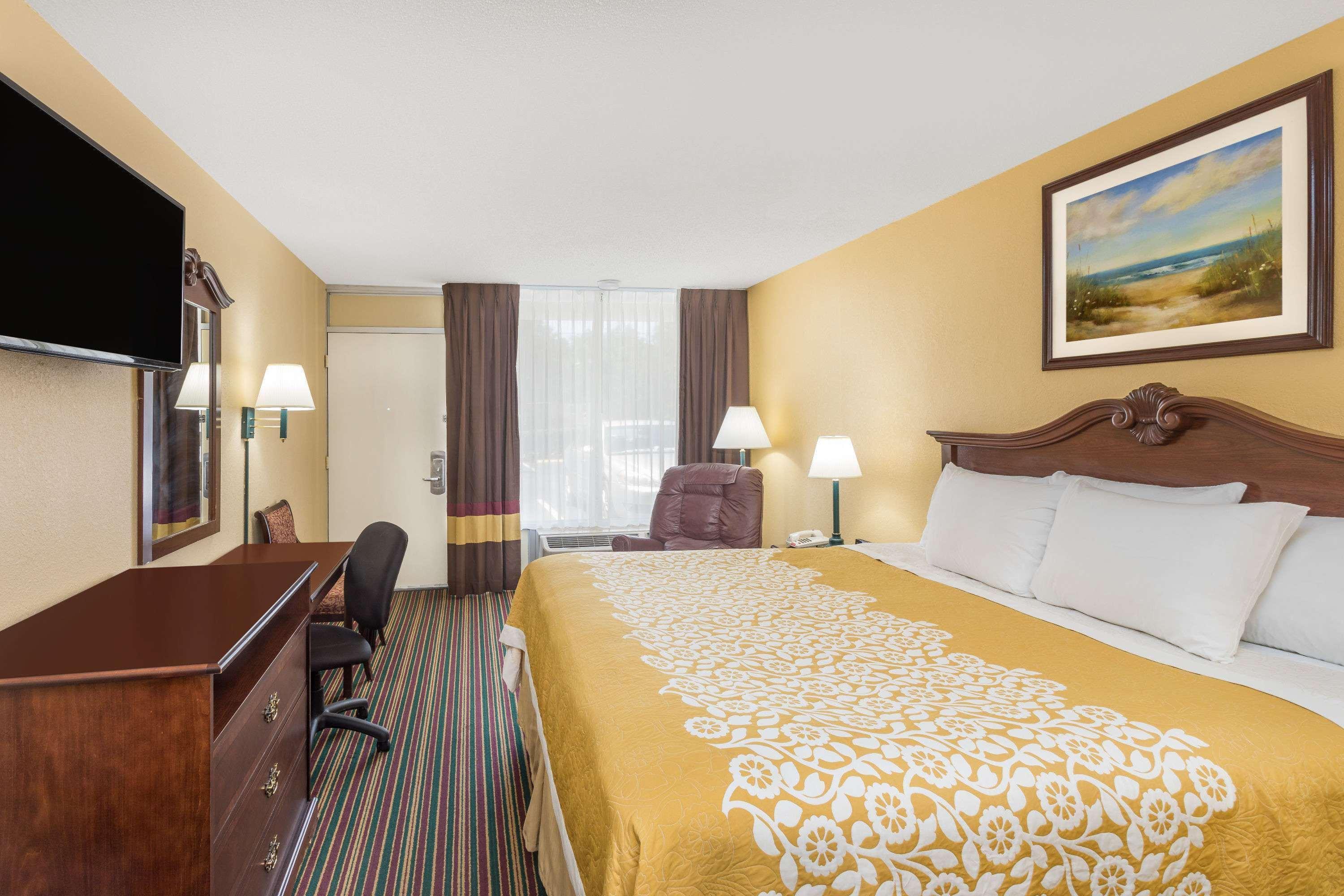 Hotel Days By Wyndham Mt Pleasant-charleston-patriots Point 2*