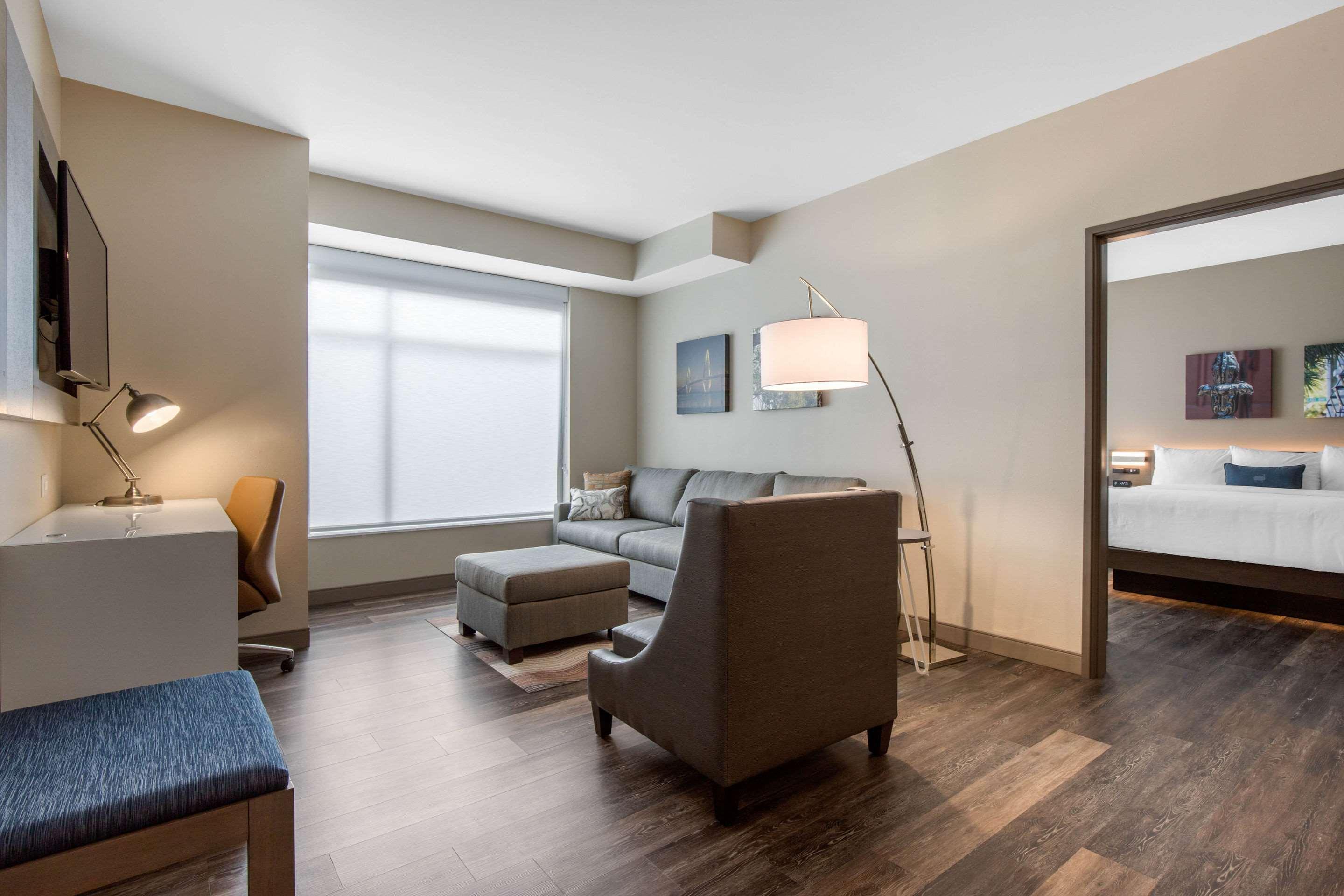 Hotel Cambria Mount Pleasant - 3*