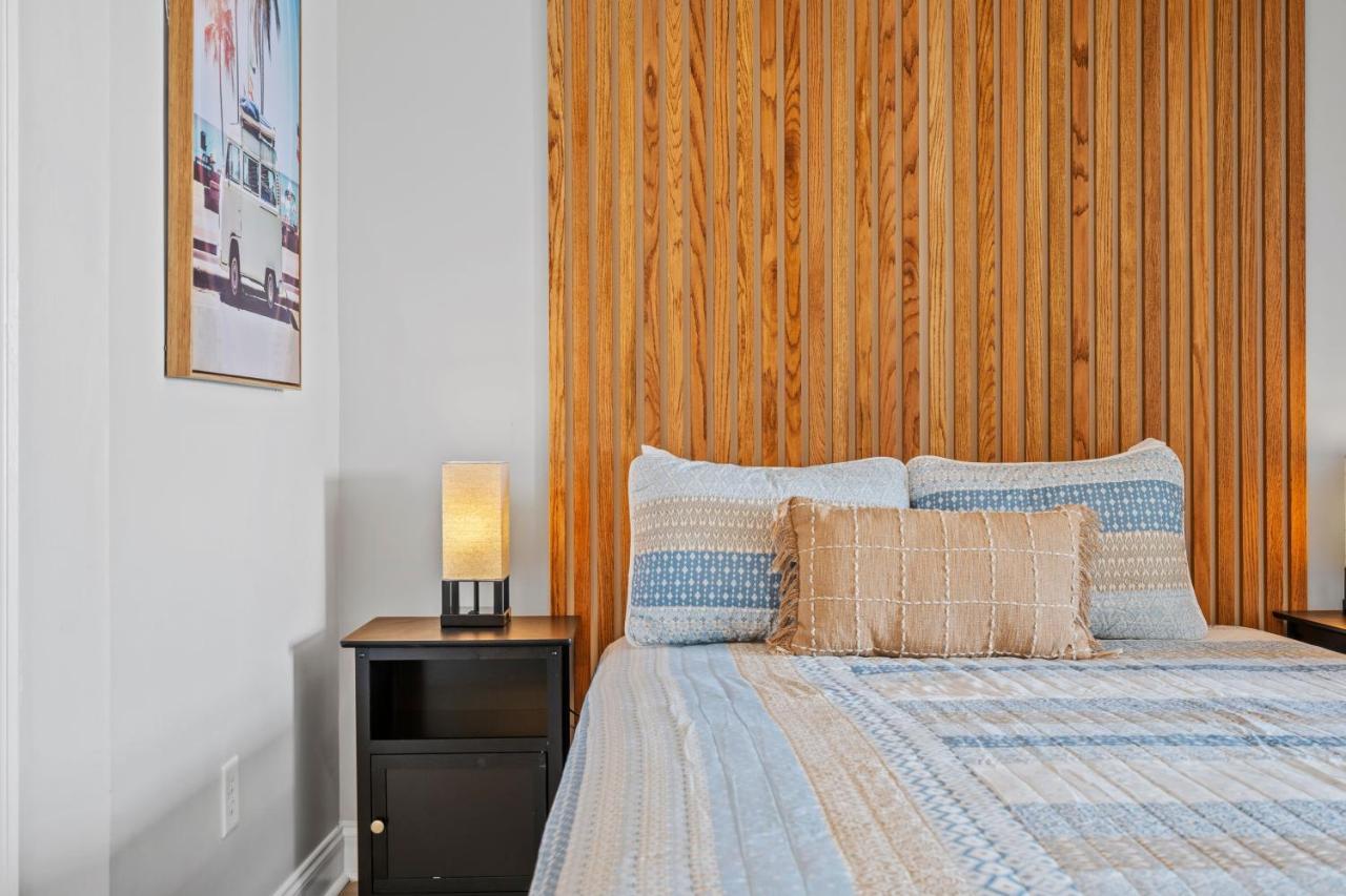 ☆live On The Water! Palmetto Palm W/ Patio - 10min To Downtown & Beaches☆ Holiday home *