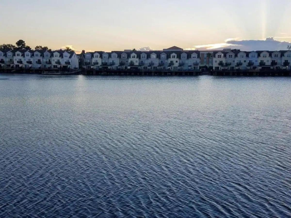 Holiday home ☆live On The Water! Palmetto Palm W/ Patio - 10min To Downtown & Beaches☆ *
