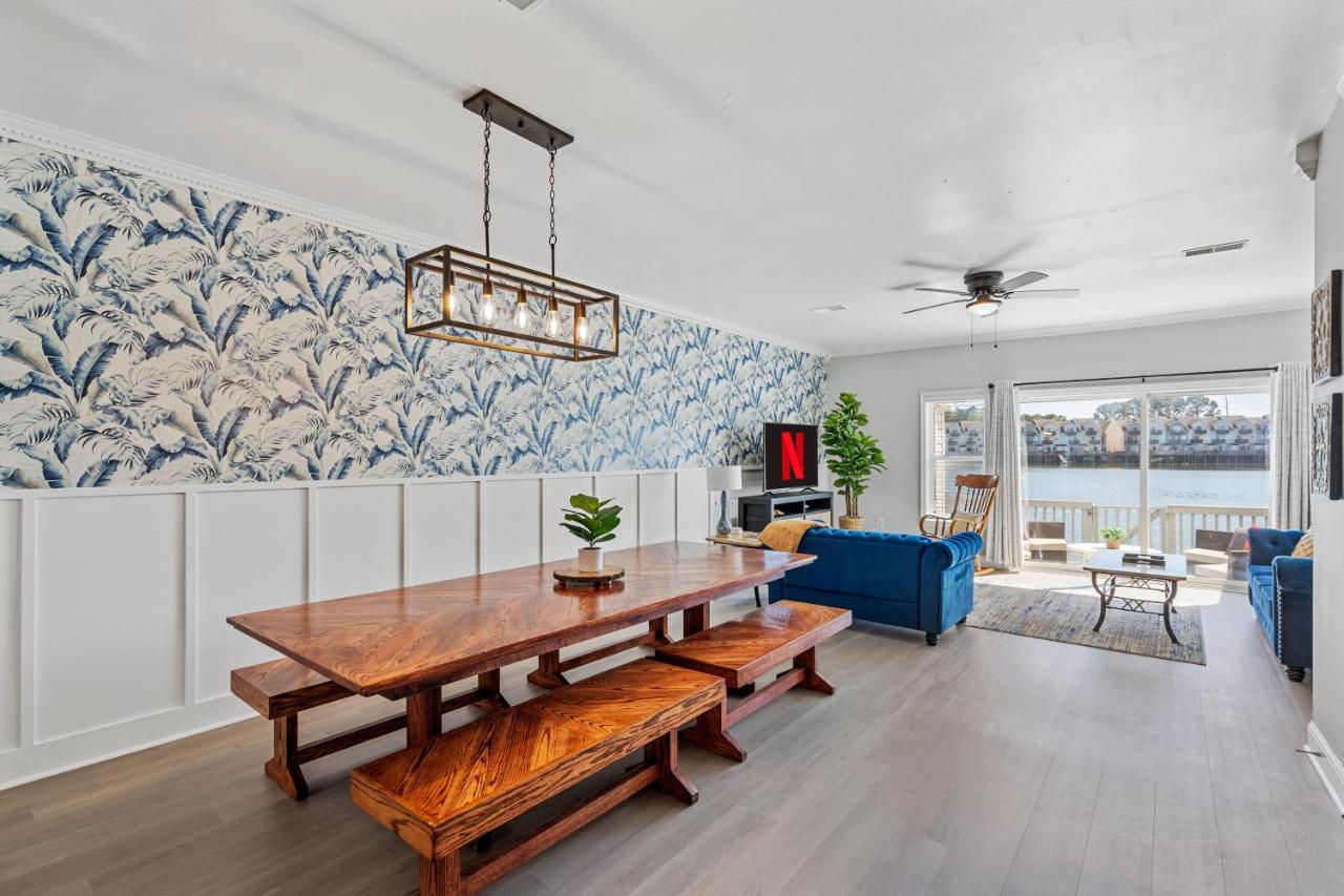 ☆live On The Water! Palmetto Palm W/ Patio - 10min To Downtown & Beaches☆ *