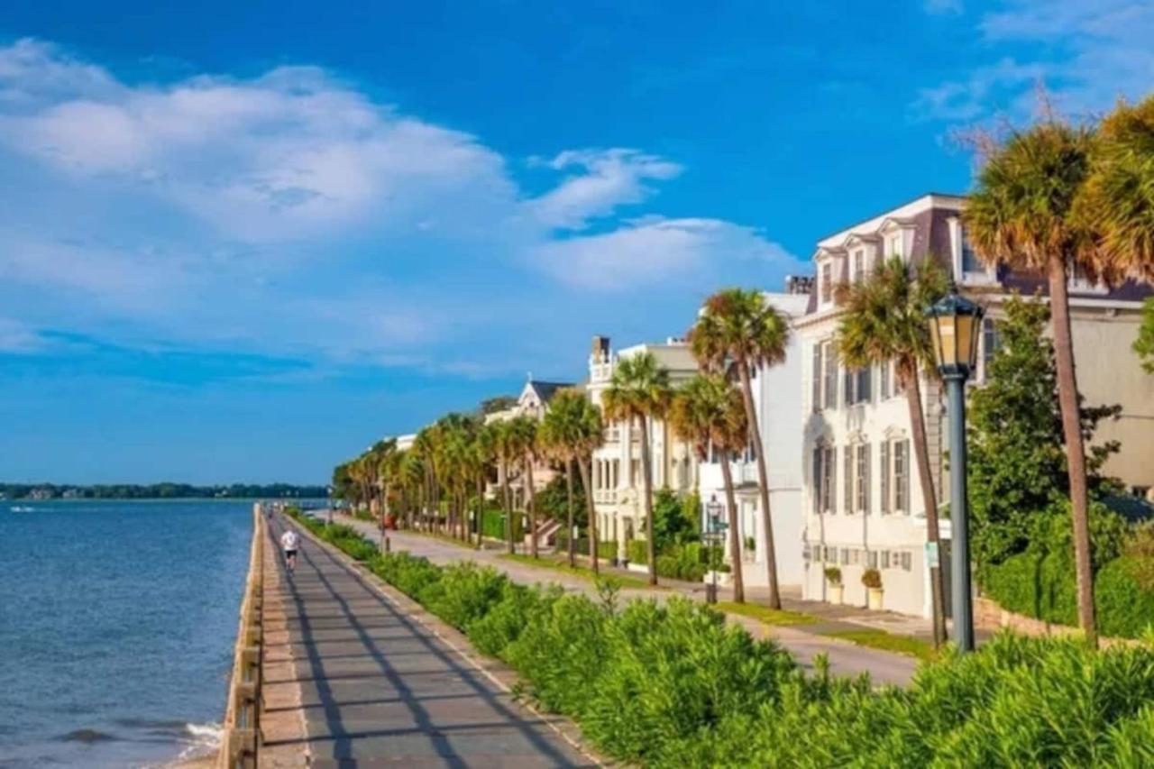 ☆live On The Water! Palmetto Palm W/ Patio - 10min To Downtown & Beaches☆