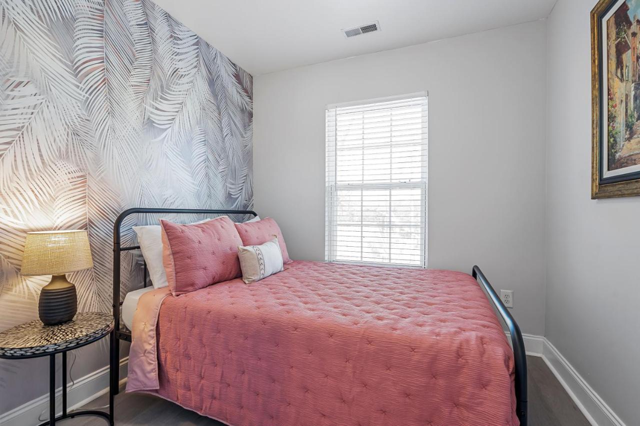 Holiday home ☆live On The Water! Palmetto Palm W/ Patio - 10min To Downtown & Beaches☆ Charleston