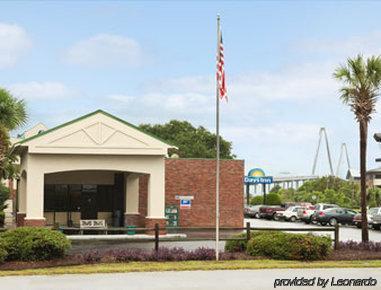 Days By Wyndham Mt Pleasant-charleston-patriots Point 2* Charleston