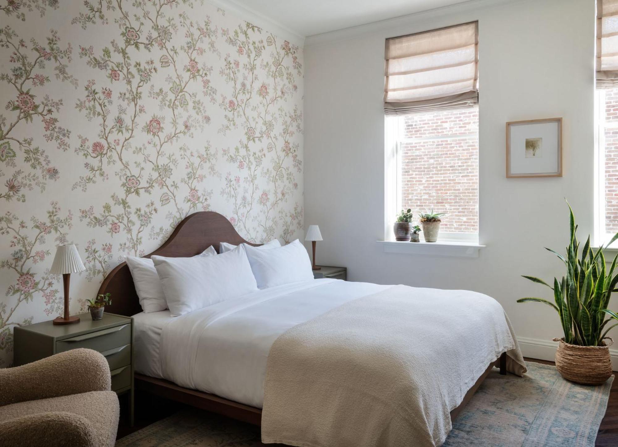 The Pinch Hotel 4*