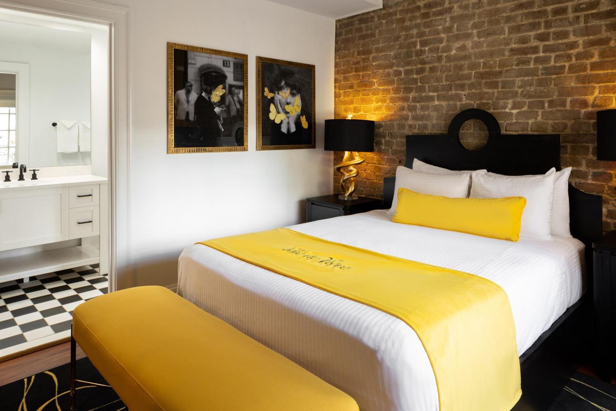 The Vendue, Downtown Art Hotel