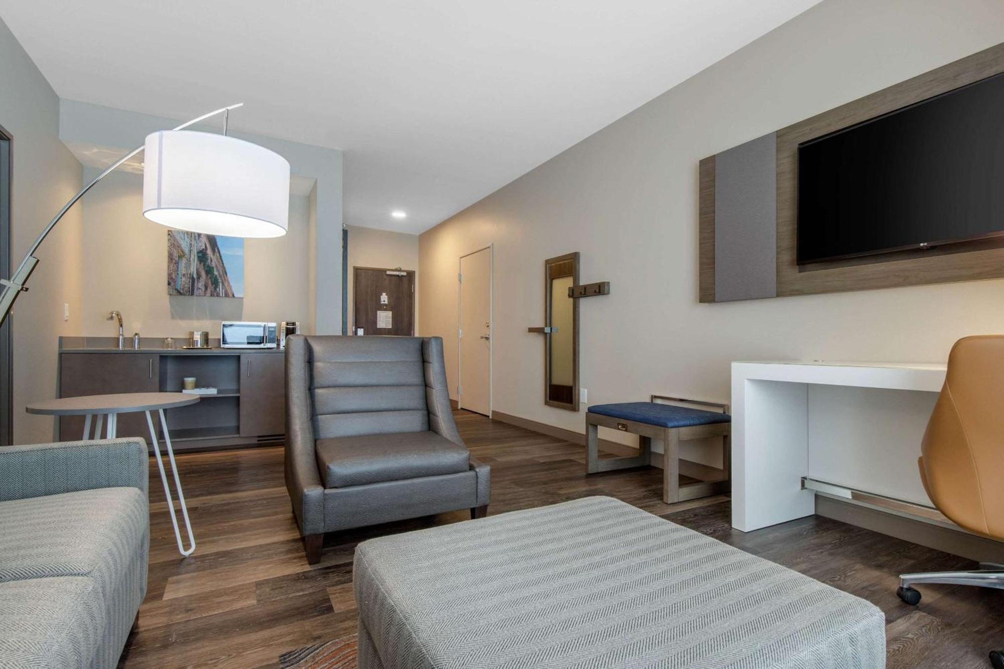 Cambria Mount Pleasant - 3*