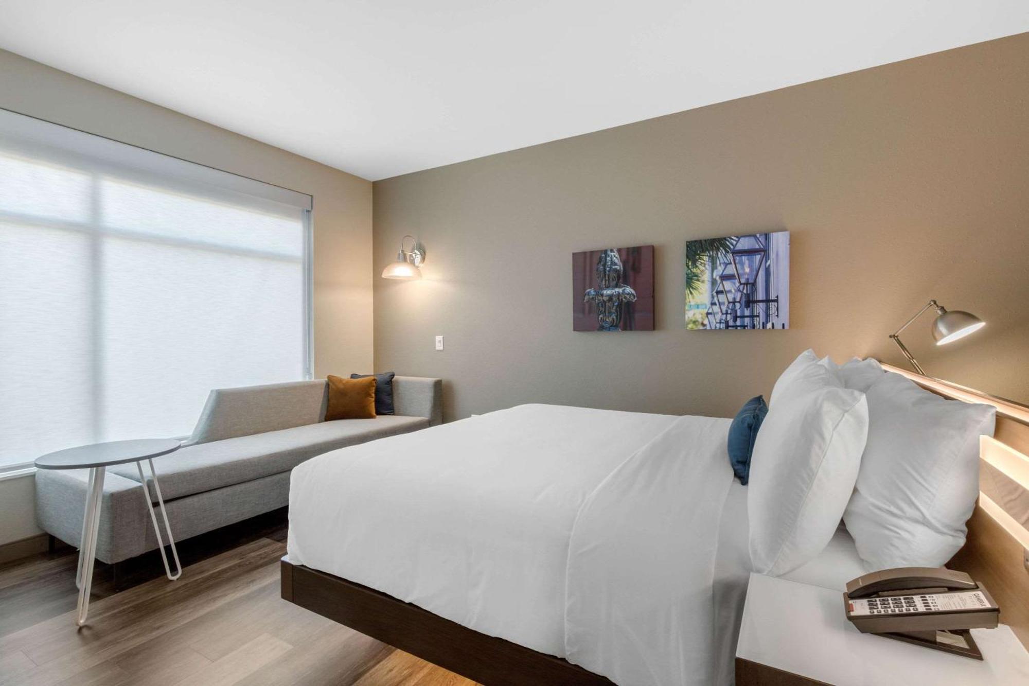 Cambria Mount Pleasant - Hotel